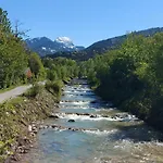 アパート Alpenglueck
