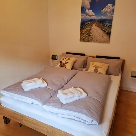 Alpenglueck Apartman *